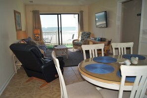 Living area - Sea Cloisters 303d (North Myrtle Beach)