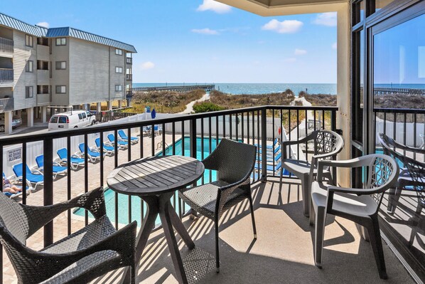 Condo, várias camas, sacada, vista para o oceano (Sedgefield 102) | Vista do quarto