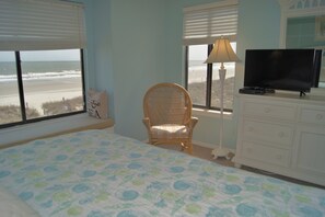3 bedrooms, individually decorated, individually furnished, bed sheets - Sea Cloisters 305c (North Myrtle Beach)