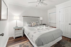 Condo, Multiple Beds, Jetted Tub, Ocean View (Ashworth 1809) | 4 bedrooms, individually decorated, individually furnished, bed sheets - Ashworth 1809 (North Myrtle Beach)