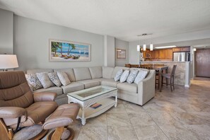 Interior - Shoreham Towers 2D (North Myrtle Beach)
