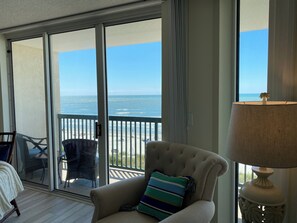 Lägenhet - flera sängar - bubbelpool - havsutsikt (Ashworth 502) | Vardagsrum