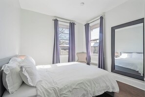 3 bedrooms, free WiFi, bed sheets - Apt 15 minute drive to Manhattan (North Bergen)