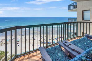 コンドミニアム ベッド (複数台) ジェットバス オーシャンビュー (Ocean Bay Club 1404) | 部屋からの景観