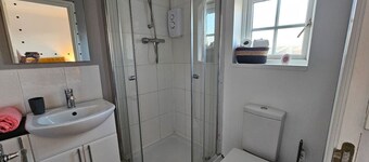 Sigerson House Long Stay Discounts Free Parking