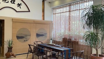 Tempat makan