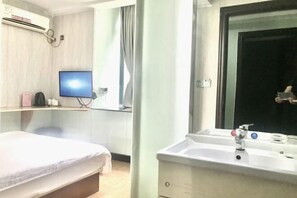 Room - Hengji Hotel (Shanghai Hongkou Football Stadium Dongbaoxing Road Subway Station) (Shanghai)
