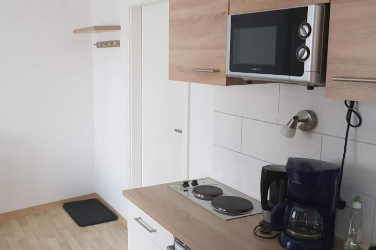 1 bedroom, travel cot, free WiFi, bed sheets