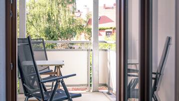 Classic Condo, Garden View | Terrace/patio