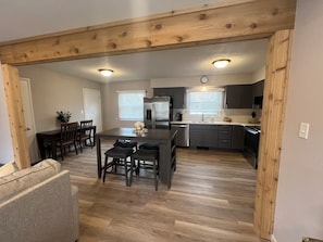 Interior - 4-Bedroom 2-Bath House Walking Distance to Eureka College (Eureka)