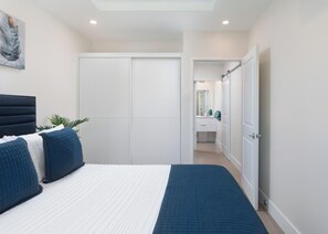 2 bedrooms, iron/ironing board, WiFi