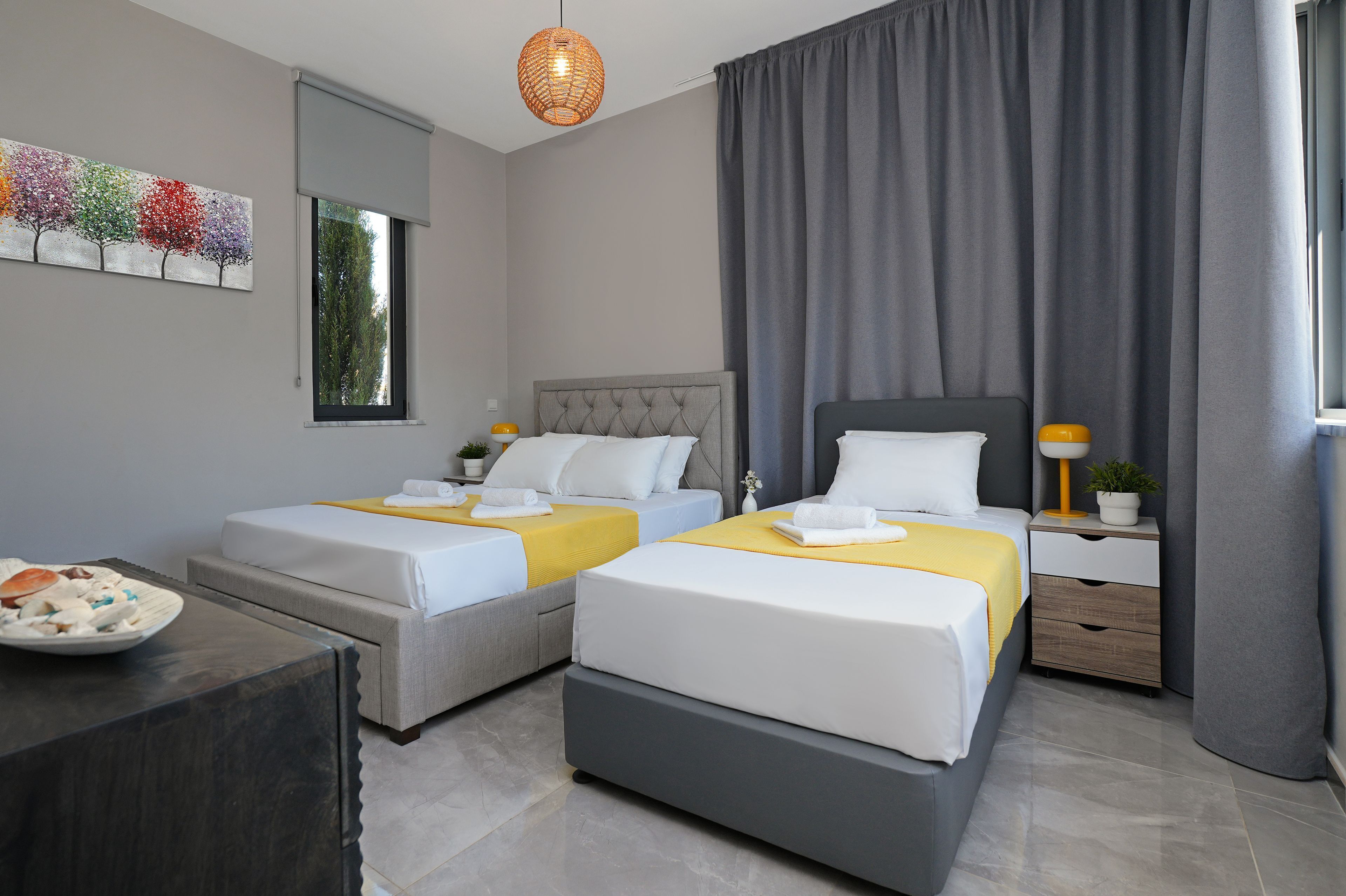 3 soverom, strykejern/-brett, internettilgang og sengetøy