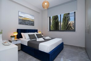 3 bedrooms, iron/ironing board, Internet, bed sheets - Villa Camellia - 3bed Bungalow large pool (Protaras)