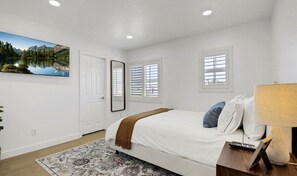 5 bedrooms, iron/ironing board, free WiFi, bed sheets