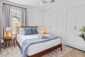 2 chambres, fer et planche à repasser, Wi-Fi, draps fournis