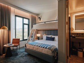 Room (Flatiron Bunk) | Premium bedding, minibar, in-room safe, desk - Limelight Boulder (Boulder)