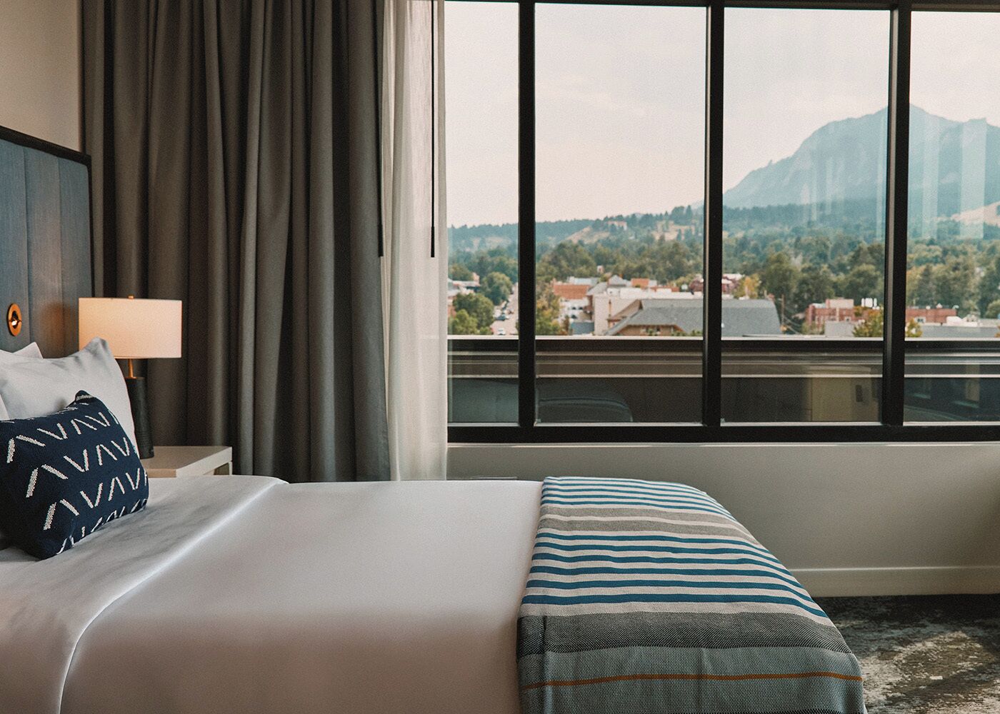 Rom, 2 queensize-senger (Flatiron) | Sengetøy av topp kvalitet, minibar, safe på rommet og skrivebord