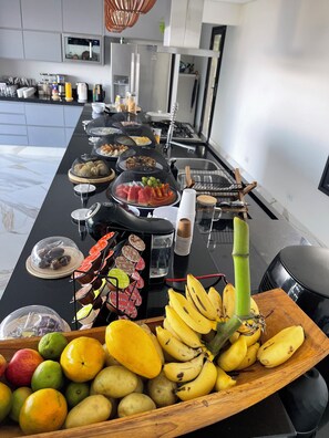Free daily self-service breakfast - Maluhia (Ilhabela)