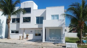 Terrain de l’hébergement 