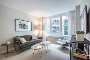 Living area - Cozy 1-bedroom apartment in amazing Midtown West/Hells Kitchen (New York)