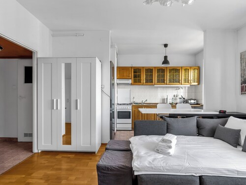 Metro Kabaty Homely Studio