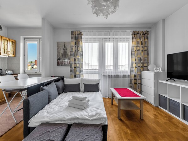 Iron/ironing board, WiFi, bed sheets - Metro Kabaty Homely Studio (Warszawa)