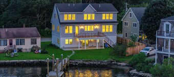 Luxury Waterfront Home Private Dock, Stunning Views & Sleeps 14