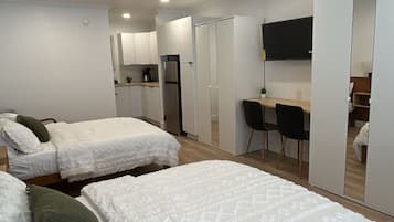 1 bedroom, desk, iron/ironing board, free WiFi
