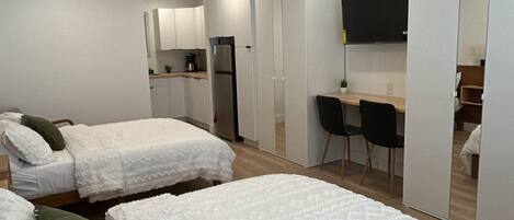 1 bedroom, desk, iron/ironing board, free WiFi