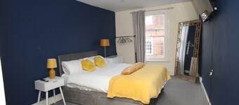 Perfect getaway in the heart of Canterbury! Steps away from the iconic Cathedral