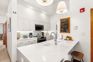 Apartment (3 Bedrooms) | Exterior