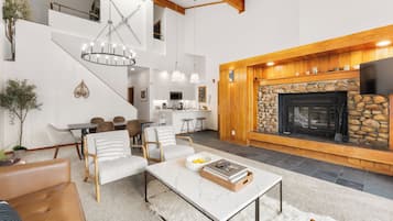 Apartment (3 Bedrooms) | Front of property