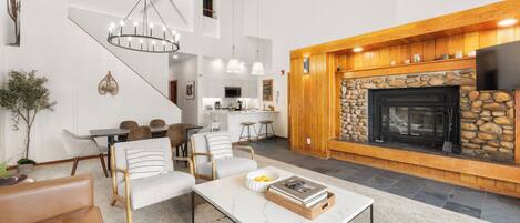 Apartment (3 Bedrooms) | Front of property