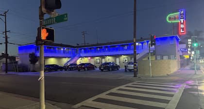Bob's Motel