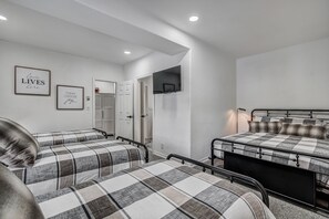 6 habitaciones, tabla de planchar con plancha y wifi gratis
