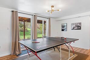 Spielezimmer