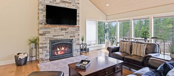 20 Aspen Lane - Elegant & Updated & Perfect for Family! SHARC, Hot Tub
