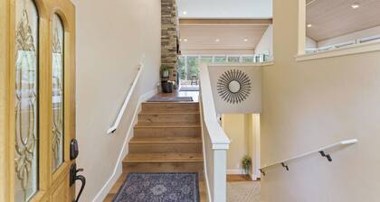 20 Aspen Lane - Elegant & Updated & Perfect for Family! SHARC, Hot Tub