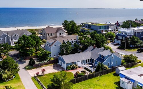 Cape Cod Charm -- Steps From Beach, 3 King Beds, Beach Equipment & Linens