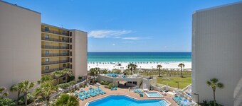 NEW UNIT DISCOUNT SAVINGS! Gulf-front Studio - Sleeps 4 - FREE ACTIVITIES!