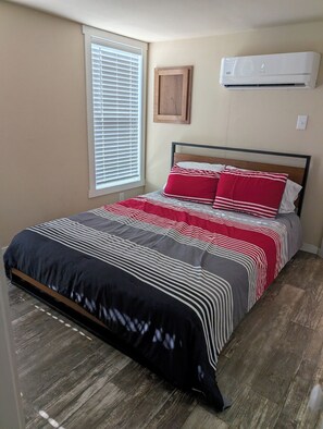 1 habitación y ropa de cama 