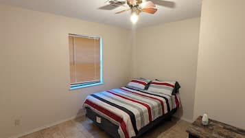 1 bedroom, bed sheets