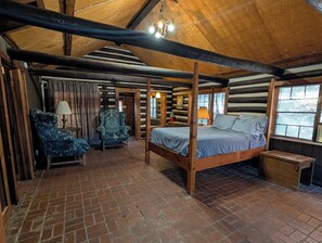 2 bedrooms, bed sheets - Family cabin w/large fireplace (Davis)