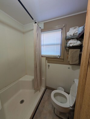 Shower, towels - The Most Beautiful Views in Turner Falls (Davis)