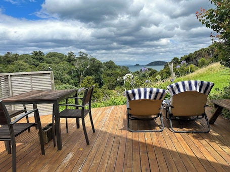 Outdoor dining. A-Frame 3