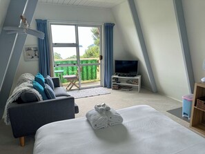 1 bedroom, WiFi - Apartment 5 (Coromandel)