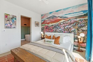 2 bedrooms, desk, iron/ironing board, travel crib