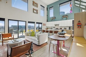 TV connectée, table de tennis de table