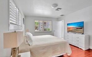 4 bedrooms, bed sheets