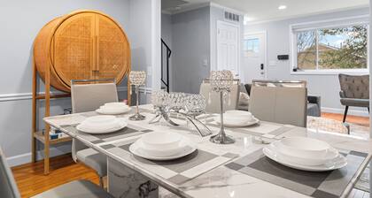 Modern 4BR Getaway 3 Min to Old Town 1 Mil to Waterfront Walk to Metro